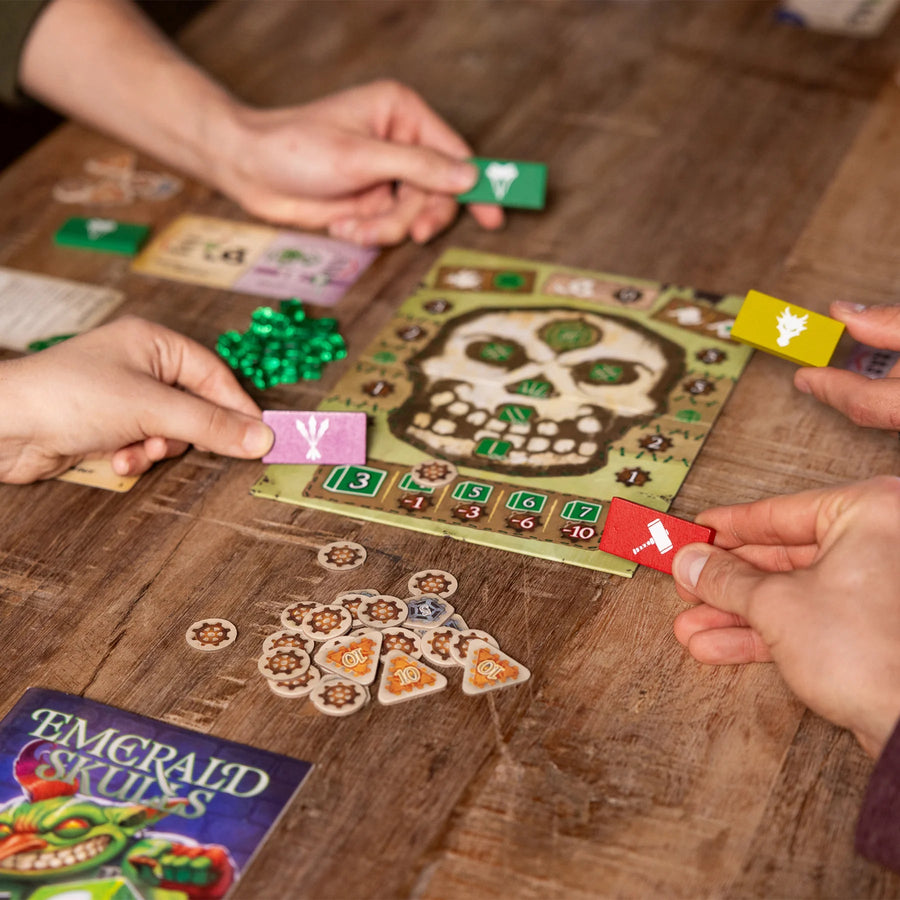 Emerald Skulls - Gathering Games