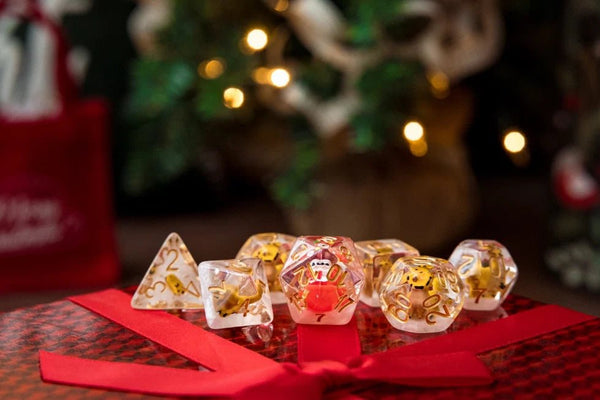 FanRoll: Santa Set Reindeer Dice 16mm Resin Poly Dice Set - 8
