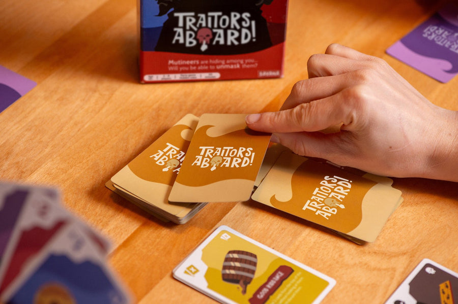 Traitors Aboard - Gathering Games