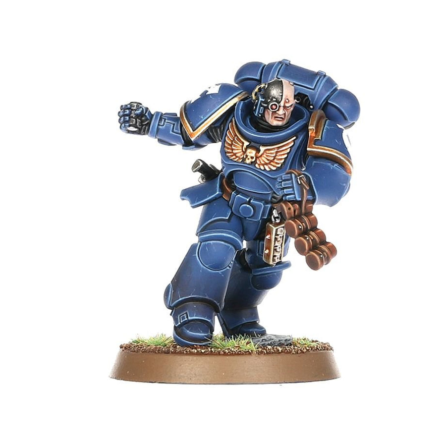 Warhammer 40K: Space Marines - Assault Intercessors - Gathering Games